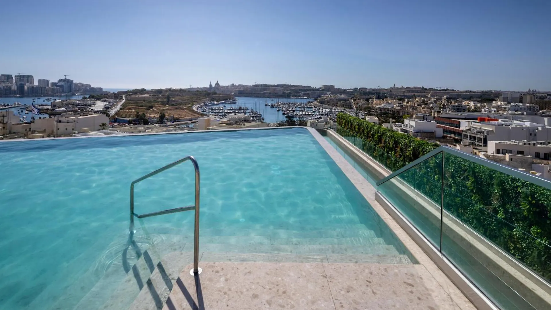 Grands Suites Hotel Residences And Spa Gzira